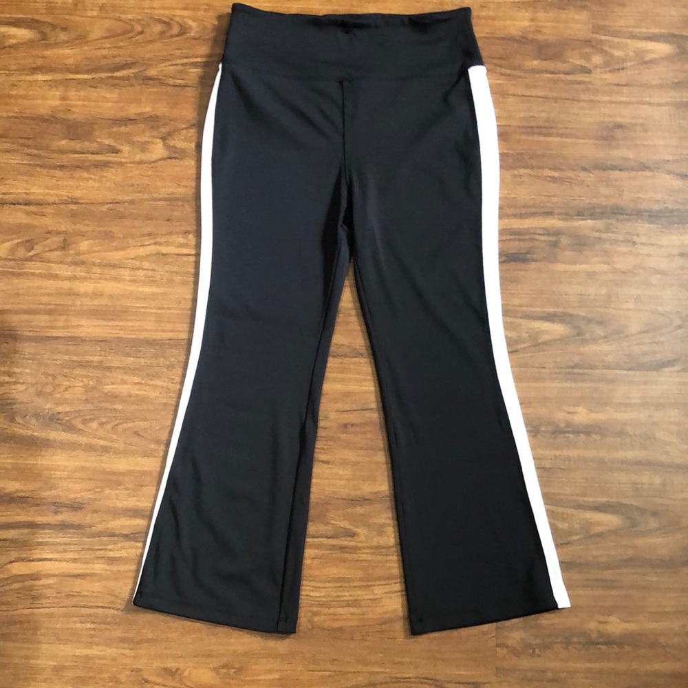 Lou & Grey Black w/White Stripe Flared Crop Pants